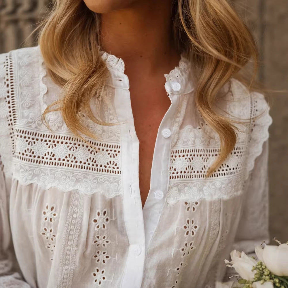 Élina™ | Blouse blanche brodée à volants – Élégance
