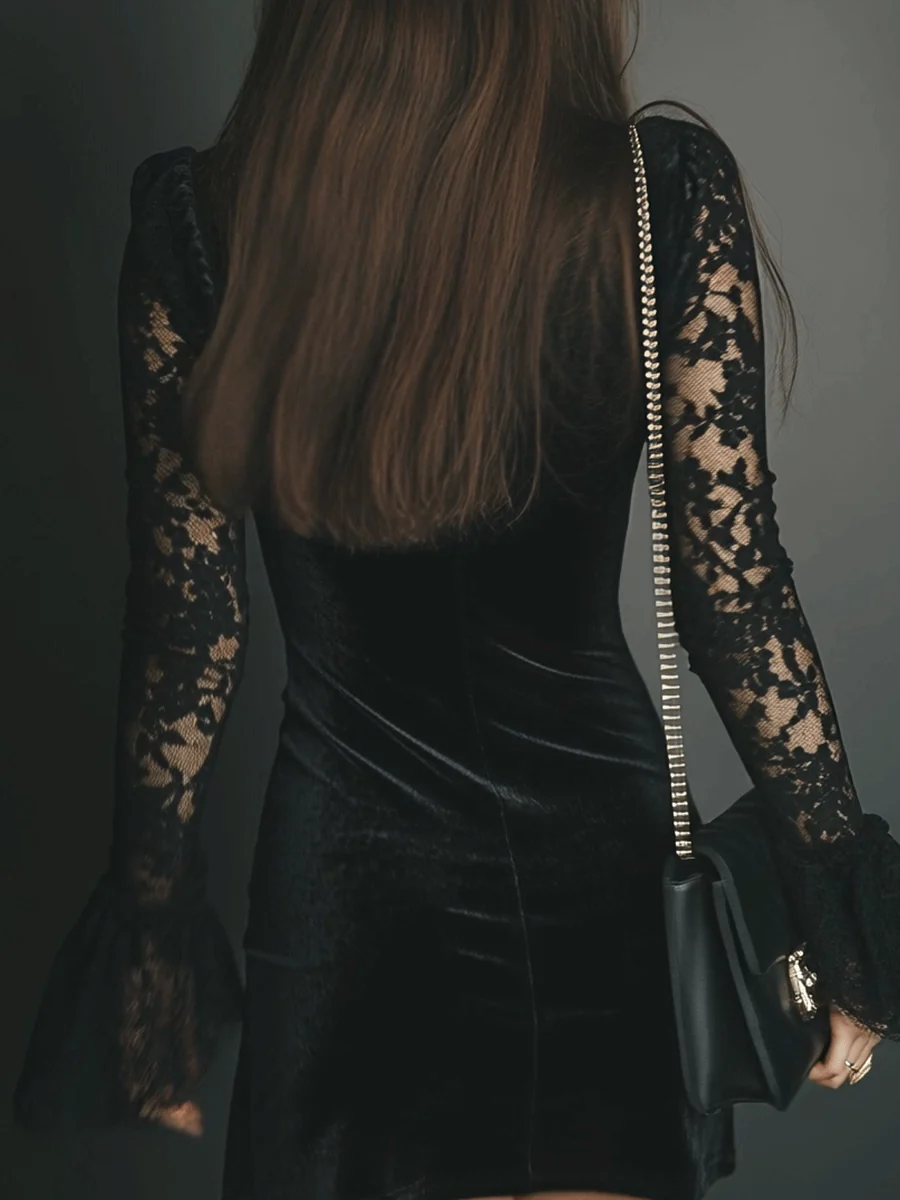 Margaret™ | Robe mini en velours et dentelle – Élégance