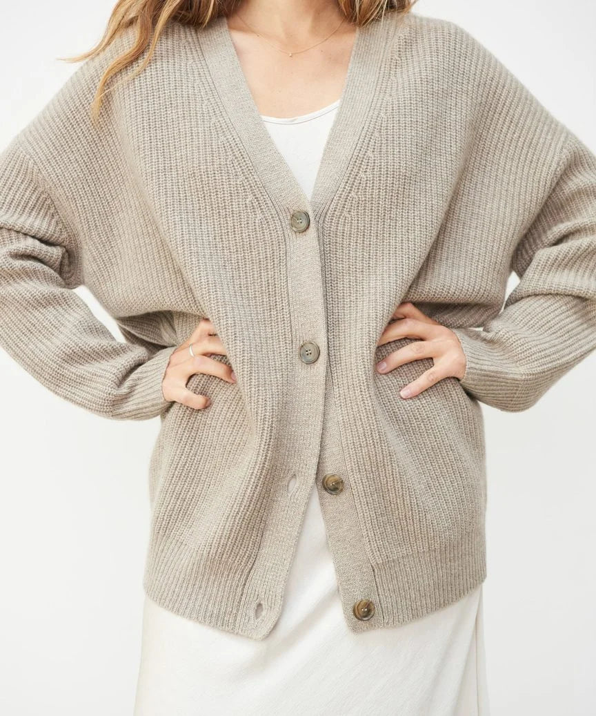 Federica™ | Cardigan élégant à boutons – Élégance
