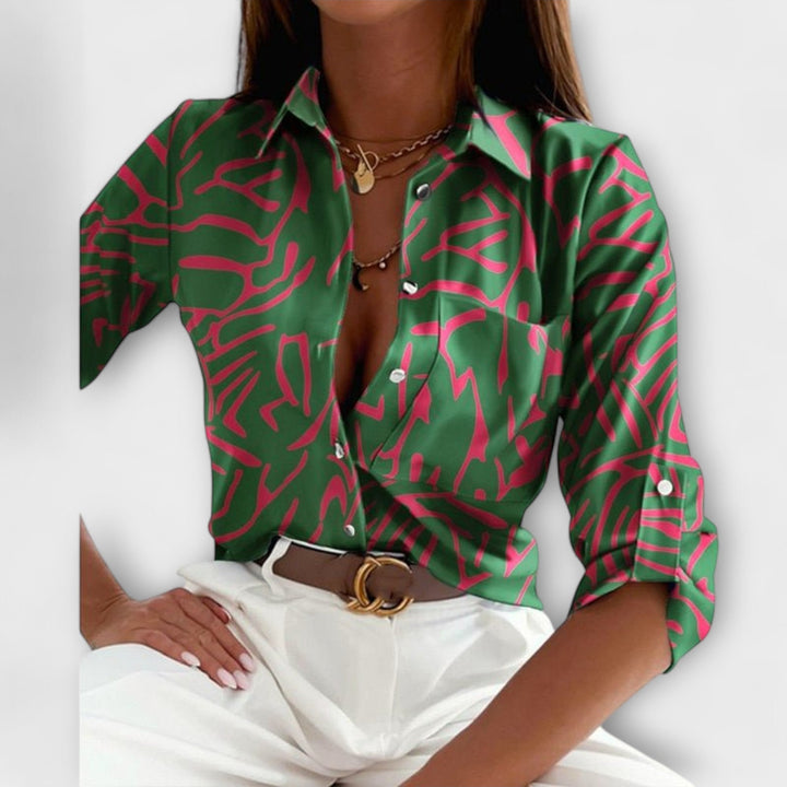 Velmira – Classic Collar Élegance